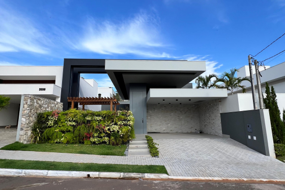 Casa 242m Umuarama-PR 487