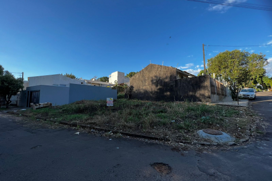 Terreno 162.86m Umuarama-PR 203